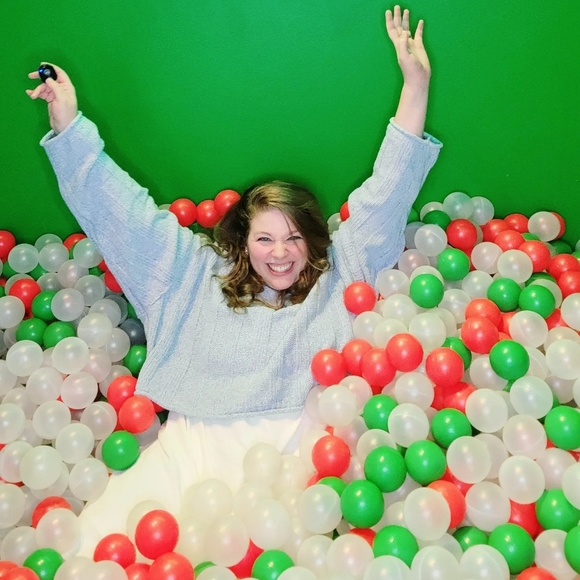 Meet your Posher, Megan - Picture 6 of 12